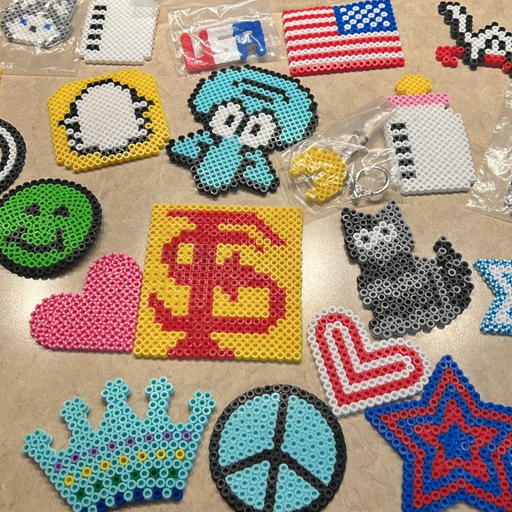 Keychain/Magnets - Picture 3 of 5